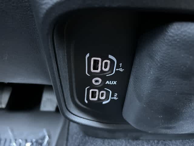 2027 RAM 1500 RAM 1500 WARLOCK CREW CAB 4X4 5'7' BOX