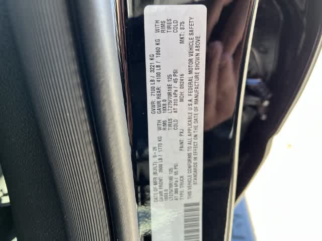 2027 RAM 1500 RAM 1500 WARLOCK CREW CAB 4X4 5'7' BOX