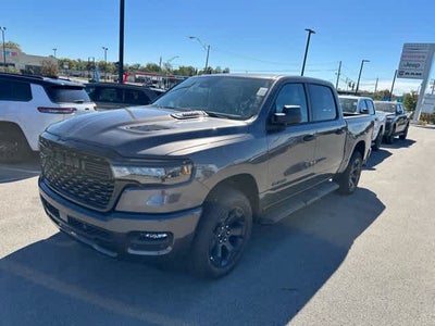 2027 RAM 1500 RAM 1500 EXPRESS CREW CAB 4X4 5'7' BOX