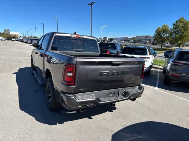 2027 RAM 1500 RAM 1500 EXPRESS CREW CAB 4X4 5'7' BOX