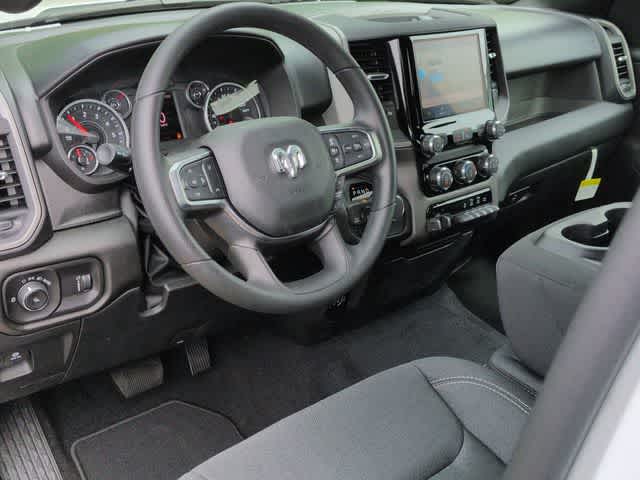 2026 RAM 1500 RAM 1500 TRADESMAN CREW CAB 4X4 5'7' BOX