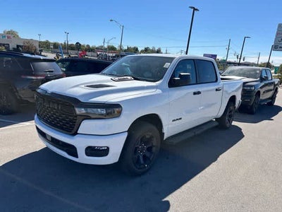 2027 RAM 1500 RAM 1500 EXPRESS CREW CAB 4X4 5'7' BOX