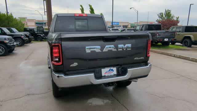 2026 RAM 2500 RAM 2500 TRADESMAN CREW CAB 4X4 6'4' BOX