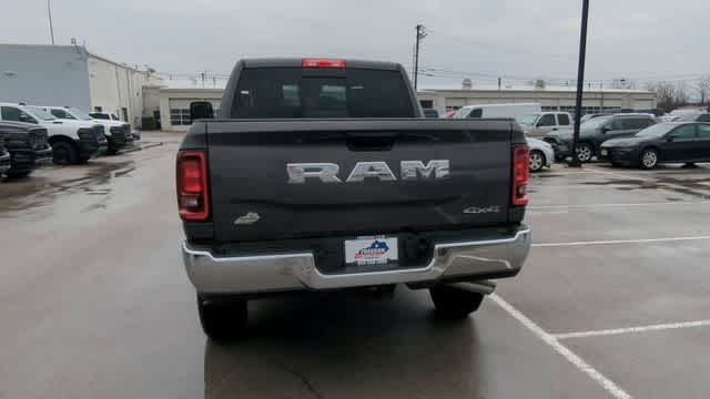 2026 RAM 2500 RAM 2500 TRADESMAN CREW CAB 4X4 6'4' BOX