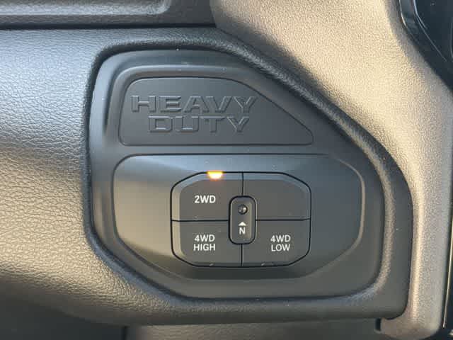 2026 RAM 2500 RAM 2500 TRADESMAN CREW CAB 4X4 6'4' BOX
