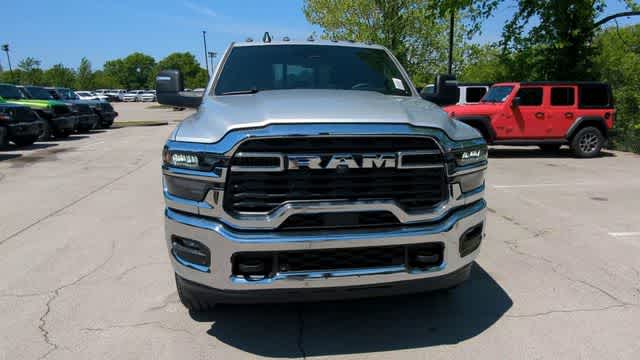 2026 RAM 2500 RAM 2500 TRADESMAN CREW CAB 4X4 6'4' BOX