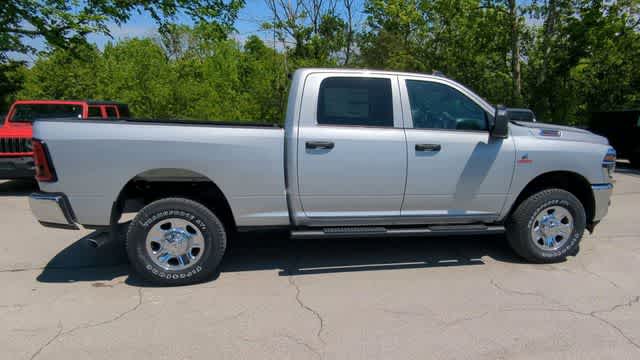 2026 RAM 2500 RAM 2500 TRADESMAN CREW CAB 4X4 6'4' BOX