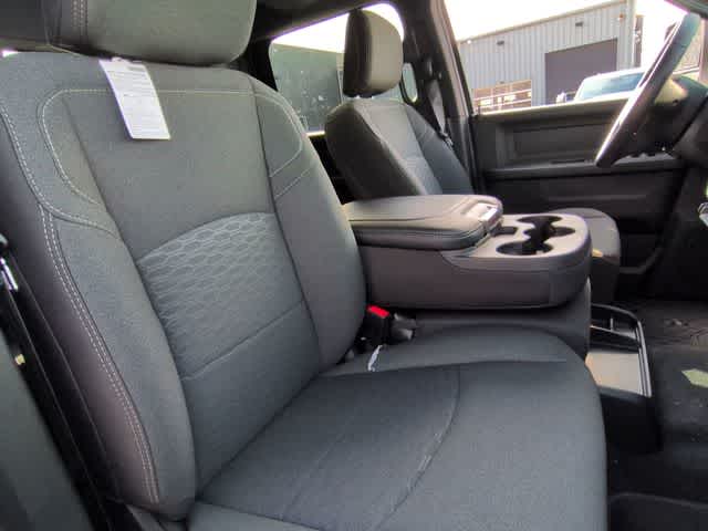 2026 RAM 2500 RAM 2500 TRADESMAN CREW CAB 4X4 6'4' BOX