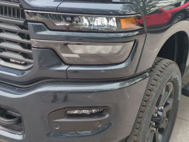 2026 RAM 2500 RAM 2500 BLACK EXPRESS CREW CAB 4X4 6'4' BOX