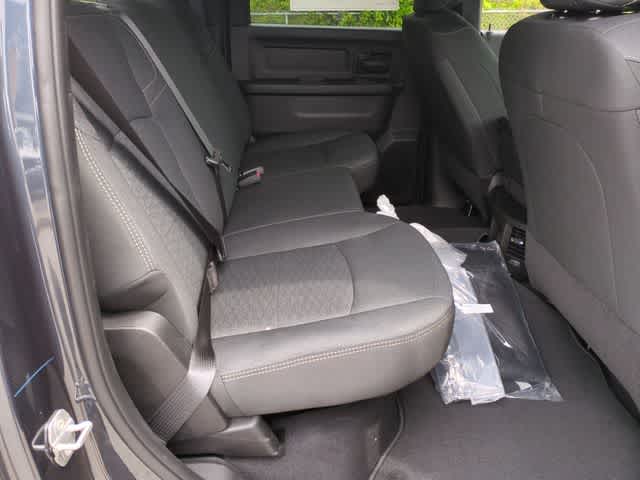 2026 RAM 2500 RAM 2500 BLACK EXPRESS CREW CAB 4X4 6'4' BOX