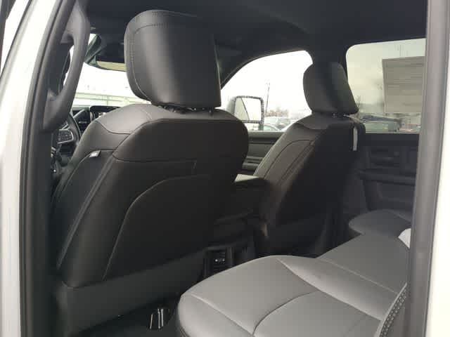 2026 RAM 2500 RAM 2500 TRADESMAN CREW CAB 4X4 6'4' BOX