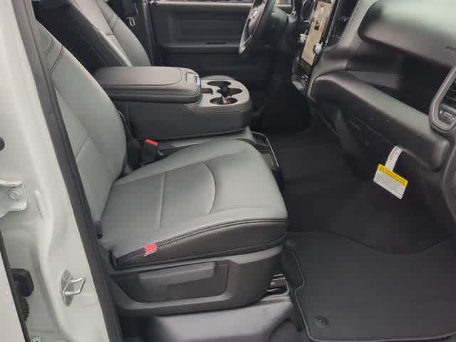 2026 RAM 2500 RAM 2500 TRADESMAN CREW CAB 4X4 6'4' BOX