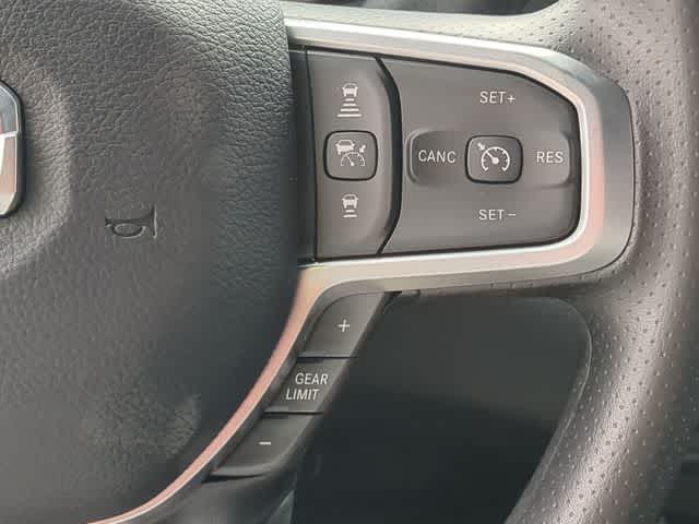 2026 RAM 2500 RAM 2500 TRADESMAN CREW CAB 4X4 6'4' BOX