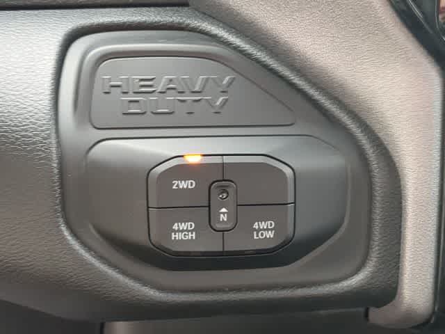 2026 RAM 2500 RAM 2500 TRADESMAN CREW CAB 4X4 6'4' BOX