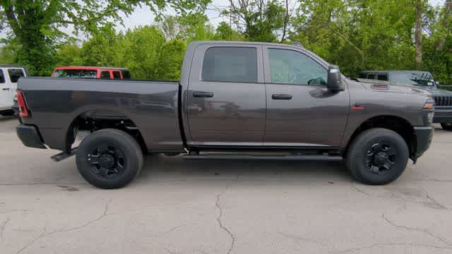 2026 RAM 2500 RAM 2500 TRADESMAN CREW CAB 4X4 6'4' BOX