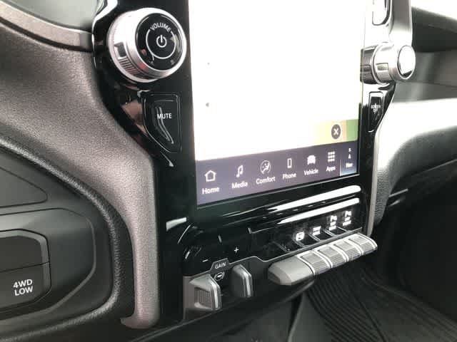 2026 RAM 2500 RAM 2500 TRADESMAN CREW CAB 4X4 6'4' BOX