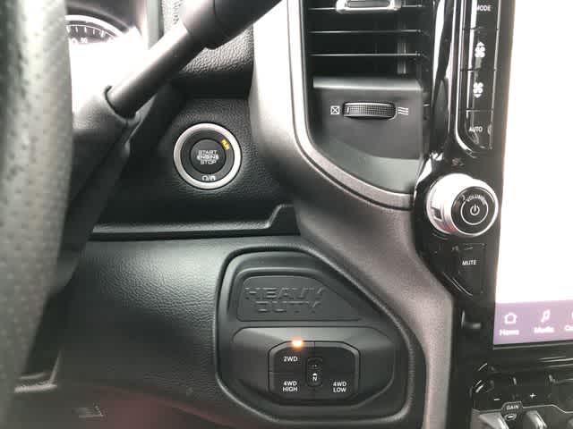 2026 RAM 2500 RAM 2500 TRADESMAN CREW CAB 4X4 6'4' BOX