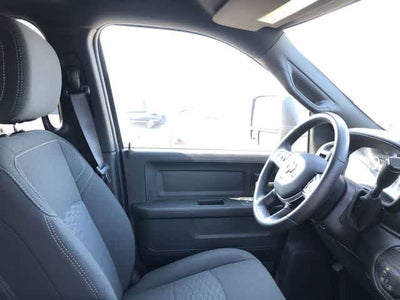 2026 RAM 2500 RAM 2500 BLACK EXPRESS CREW CAB 4X4 6'4' BOX