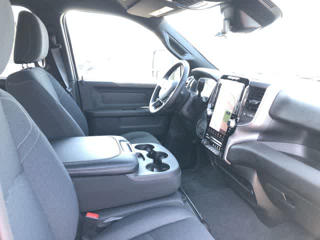 2026 RAM 2500 RAM 2500 BLACK EXPRESS CREW CAB 4X4 6'4' BOX