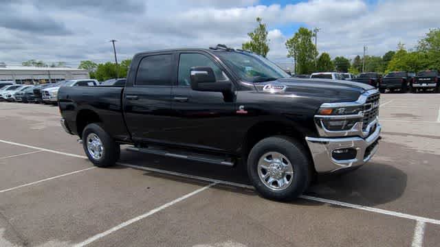 2026 RAM 2500 RAM 2500 TRADESMAN CREW CAB 4X4 6'4' BOX