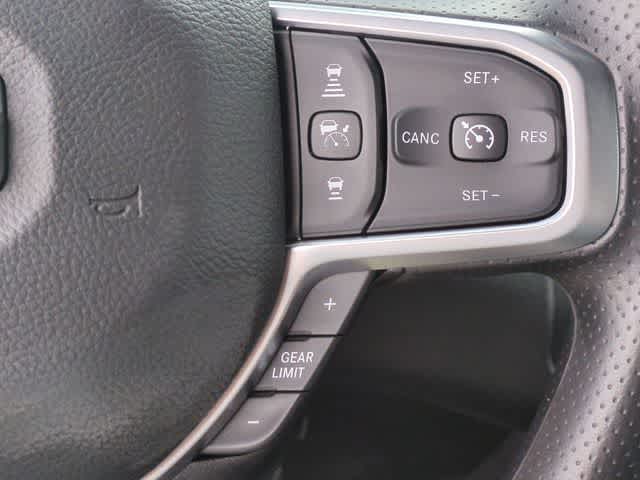 2026 RAM 2500 RAM 2500 TRADESMAN CREW CAB 4X4 6'4' BOX