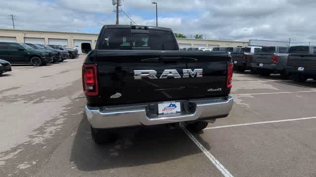 2026 RAM 2500 RAM 2500 TRADESMAN CREW CAB 4X4 6'4' BOX
