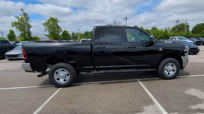 2026 RAM 2500 RAM 2500 TRADESMAN CREW CAB 4X4 6'4' BOX