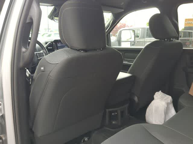 2026 RAM 2500 RAM 2500 BLACK EXPRESS CREW CAB 4X4 6'4' BOX