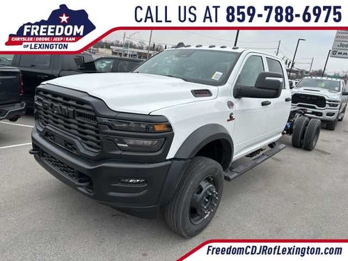 2026 RAM 5500 Chassis RAM 5500 TRADESMAN CHASSIS CREW CAB 4X4 84' CA