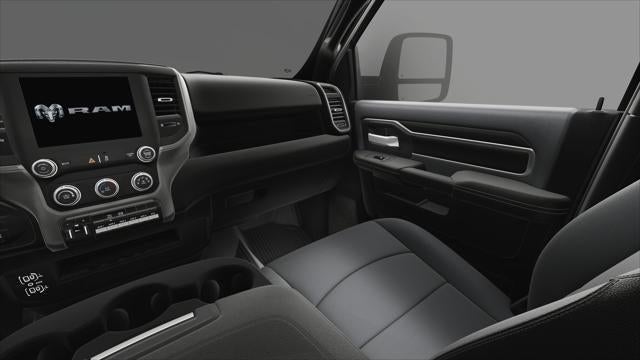 2025 RAM Ram 5500 Chassis Cab RAM 5500 TRADESMAN CHASSIS CREW CAB 4X4 84' CA