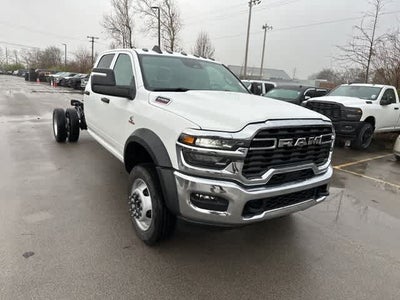 2026 RAM Ram 5500 Chassis Cab RAM 5500 TRADESMAN CHASSIS CREW CAB 4X4 84' CA