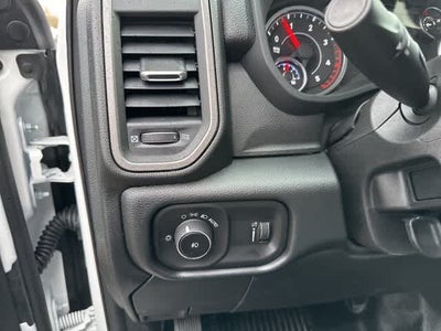 2026 RAM Ram 5500 Chassis Cab RAM 5500 TRADESMAN CHASSIS CREW CAB 4X4 84' CA