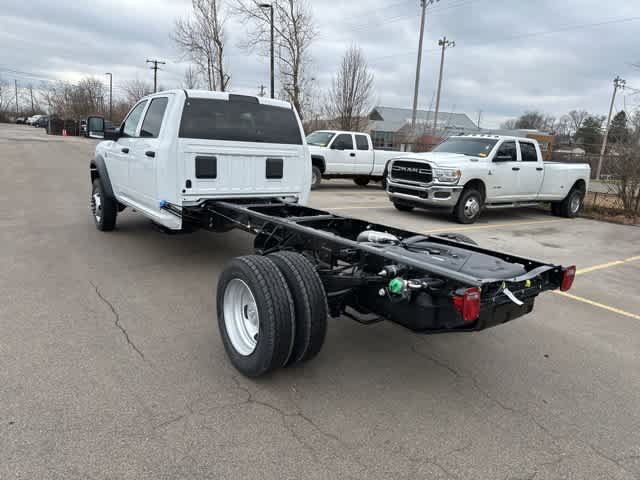 2026 RAM Ram 5500 Chassis Cab RAM 5500 TRADESMAN CHASSIS CREW CAB 4X4 84' CA