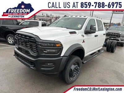 2026 RAM 5500 Chassis RAM 5500 TRADESMAN CHASSIS CREW CAB 4X4 84' CA