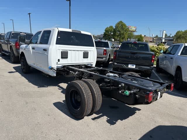 2026 RAM 3500 Chassis Cab RAM 3500 TRADESMAN CREW CAB CHASSIS 4X4 60' CA