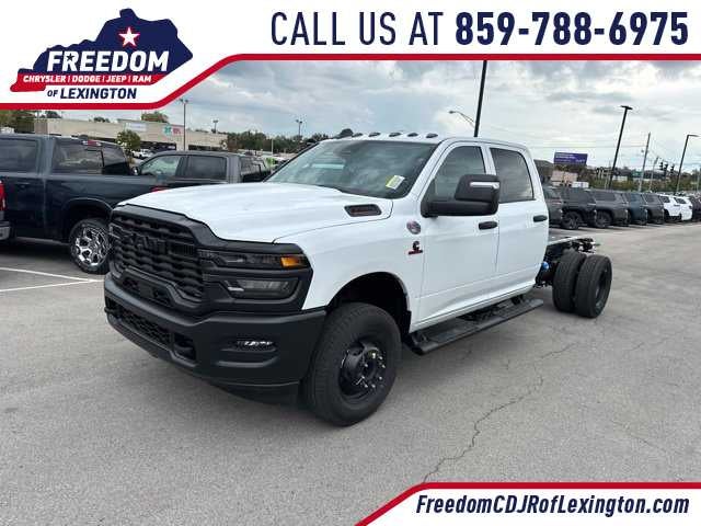 2027 RAM 3500 Chassis Cab RAM 3500 TRADESMAN CREW CAB CHASSIS 4X4 60' CA