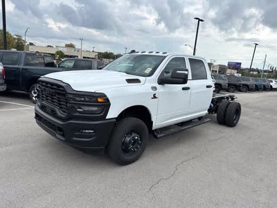 2027 RAM 3500 Chassis Cab RAM 3500 TRADESMAN CREW CAB CHASSIS 4X4 60' CA