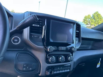 2027 RAM 3500 Chassis Cab RAM 3500 TRADESMAN CREW CAB CHASSIS 4X4 60' CA