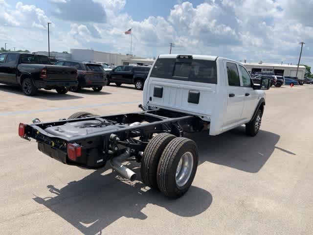 2025 RAM 3500 Chassis Cab RAM 3500 TRADESMAN CREW CAB CHASSIS 4X4 60' CA