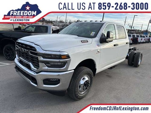 2026 RAM 3500 Chassis Cab RAM 3500 TRADESMAN CREW CAB CHASSIS 4X4 60' CA