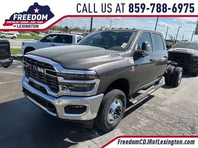 2026 RAM 3500 Chassis RAM 3500 TRADESMAN CREW CAB CHASSIS 4X4 60' CA