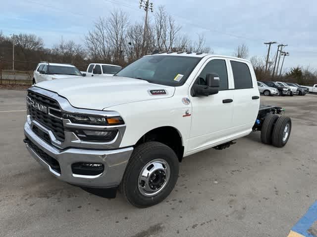 2026 RAM 3500 Chassis Cab RAM 3500 TRADESMAN CREW CAB CHASSIS 4X4 60' CA