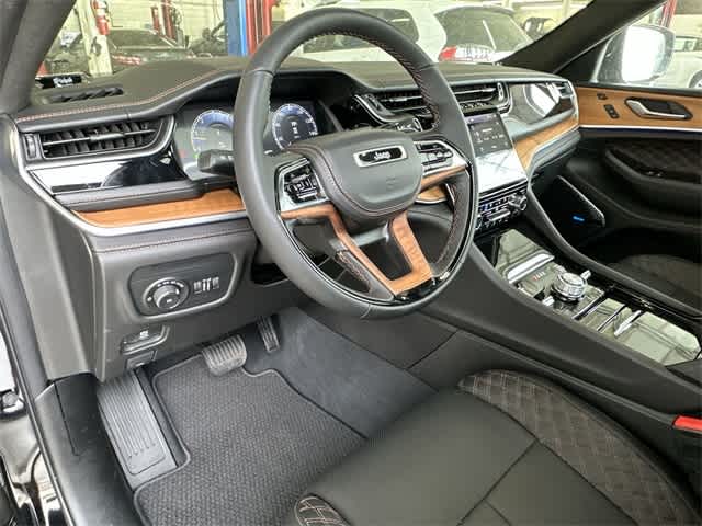 2023 Jeep Grand Cherokee Summit Reserve