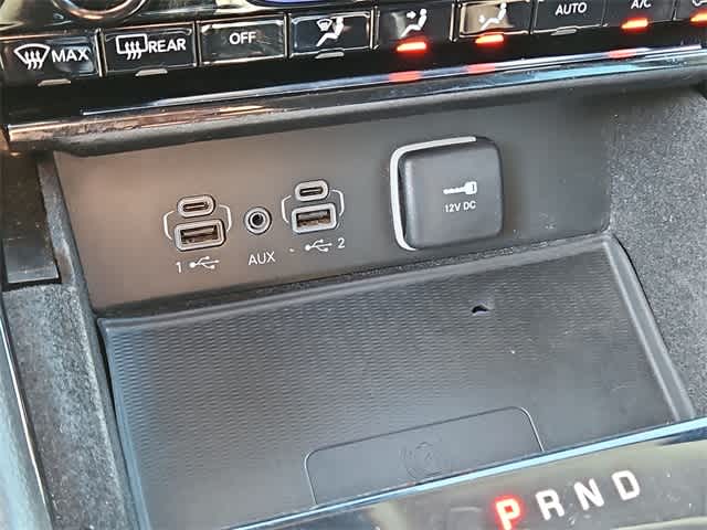 2022 Jeep Grand Cherokee L Laredo