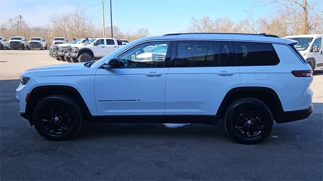 2022 Jeep Grand Cherokee L Laredo