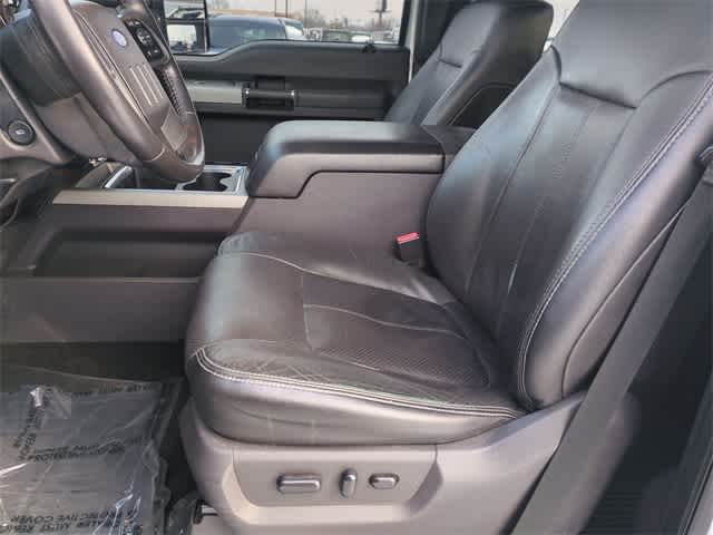 2015 Ford Super Duty F-350 DRW Lariat