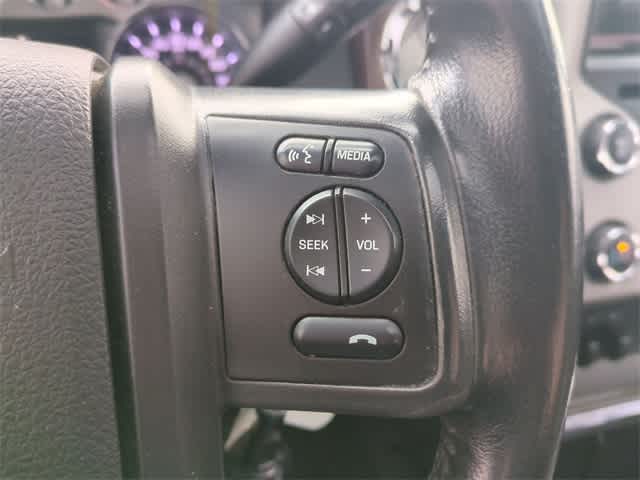 2015 Ford Super Duty F-350 DRW Lariat