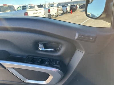 2017 Nissan Titan SL