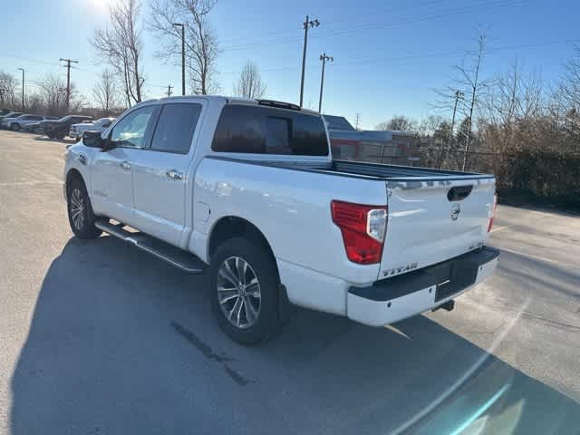2017 Nissan Titan SL