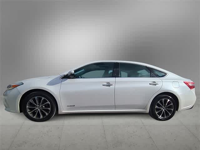 2016 Toyota Avalon Hybrid XLE Premium